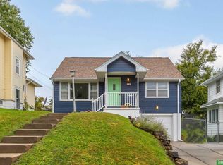 968 S 45th St, Omaha, NE 68106