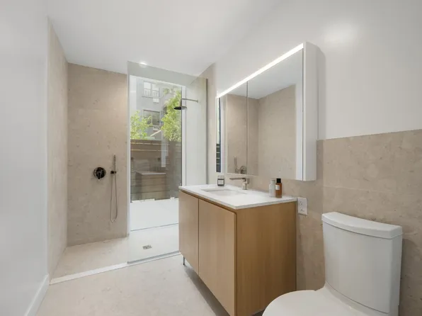 1975 Madison Avenue image 5 of 20