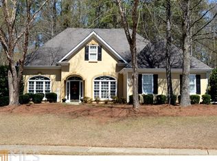 3040 Salisbury Dr, Alpharetta, GA 30004