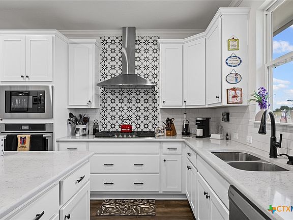 5th image of 240 Oil Field Rd