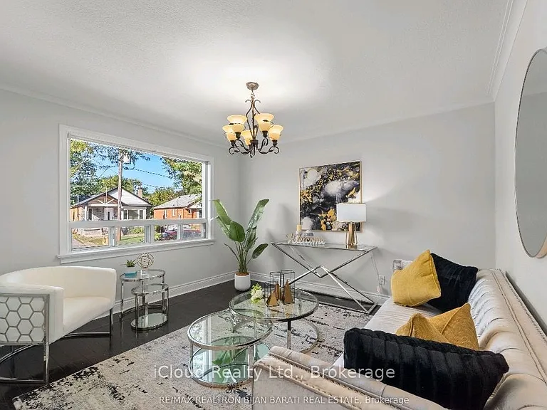 37 Collinson Blvd — Photo 13