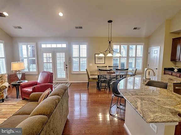 5th image of 16840 Four Seasons Dr