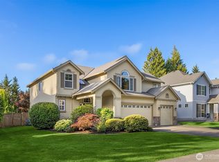 2771 NE Noll Valley Loop, Poulsbo, WA 98370