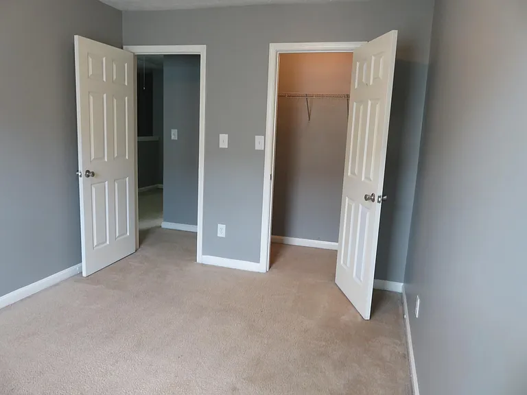 2492 Emma Way — Photo 10