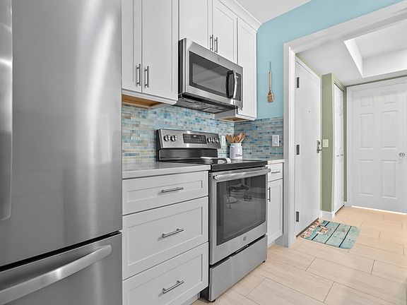 4th image of 3 Seal Harbor Rd APT 133