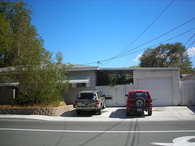2nd image of 403 E Long St