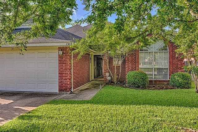 1st image of 1305 Hidden Glade Dr
