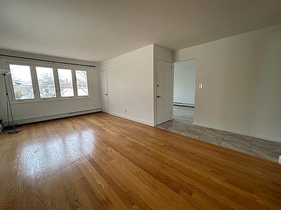 2nd image of 382 Guyon Ave Floor 2
