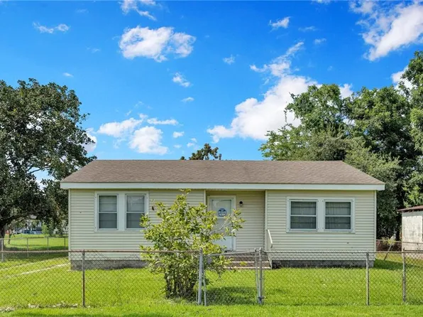 126 Hahn St, Hahnville, LA 70057