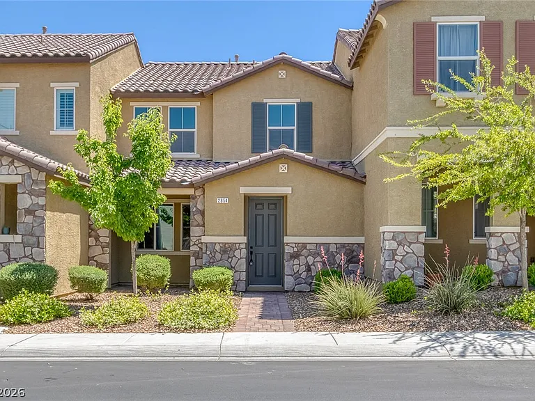 2854 Starling Summit St — Photo 1