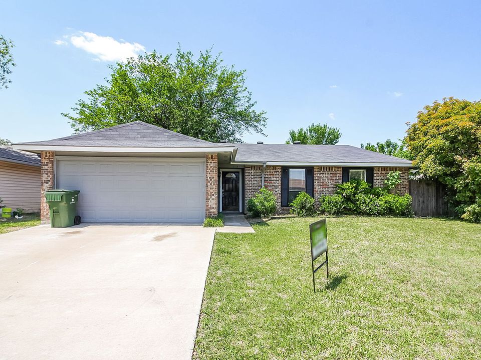 1st image of 1114 Whiteoak Dr