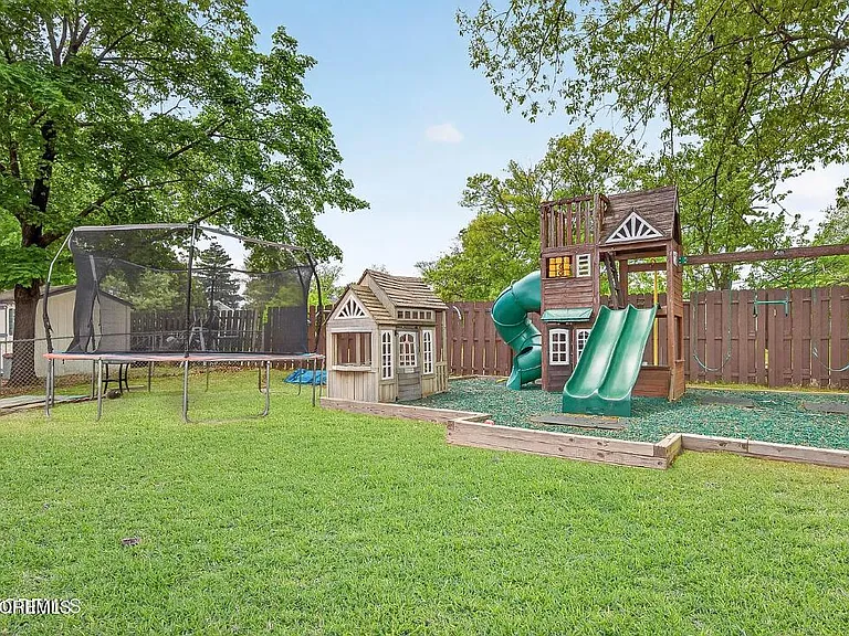 618 Illinois Ave — Photo 28