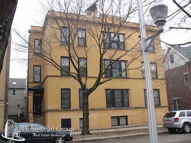 1st image of 1100 W Barry Ave #3