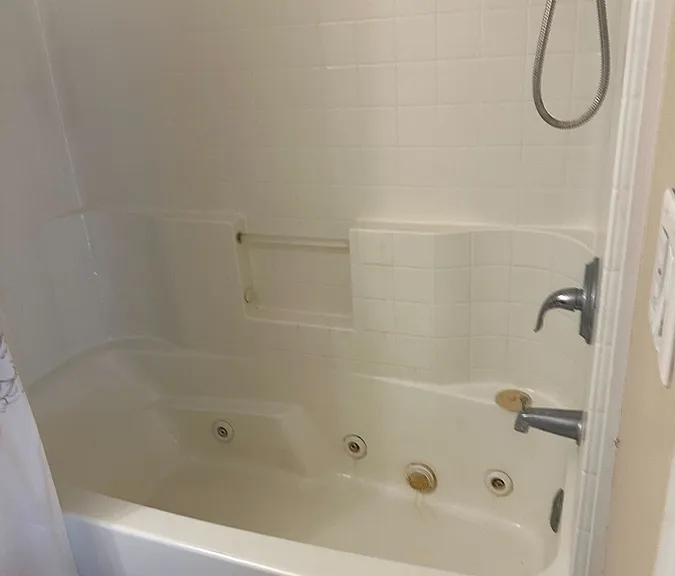 2160 McIntyre St #2 — Photo 9