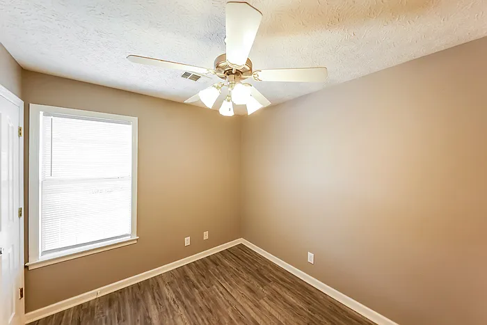 1812 Aspen Way — Photo 11