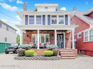 5 Highmount Rd, Staten Island, NY 10308