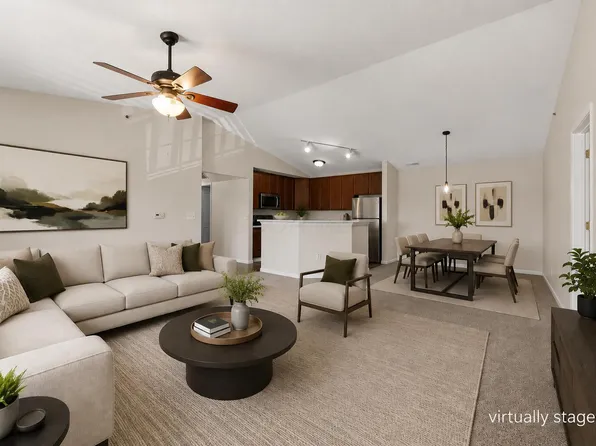 789 Hidden Springs Dr, Lewis Center, OH 43035