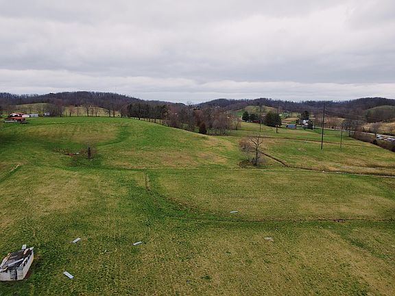 2nd image of 2481 Highway 3443