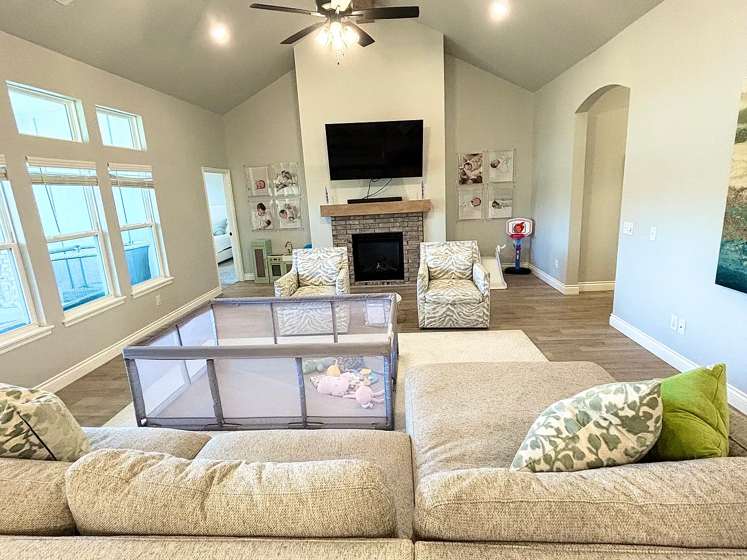 3 bed, 1779 sqft, $2,200 — Photo 2
