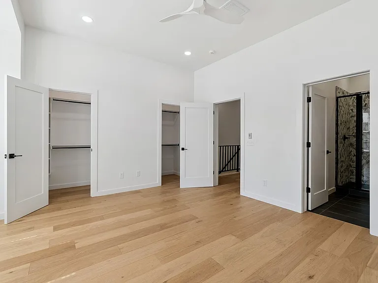 18821 Selah Way — Photo 24