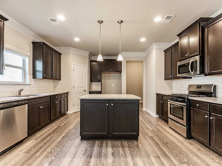 185 Cherokee Reserve Cir — Photo 10