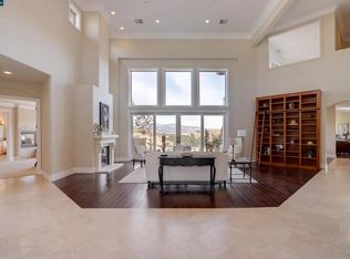 6625 Hubbard Ln, Sunol, CA 94586