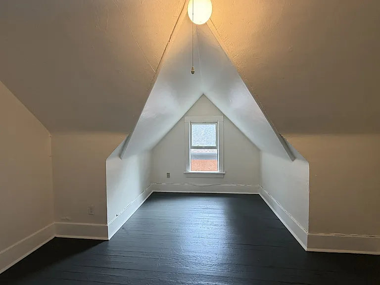 604 S Meldrum St — Photo 15