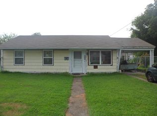 208 Shawen Dr, Hampton, VA 23669