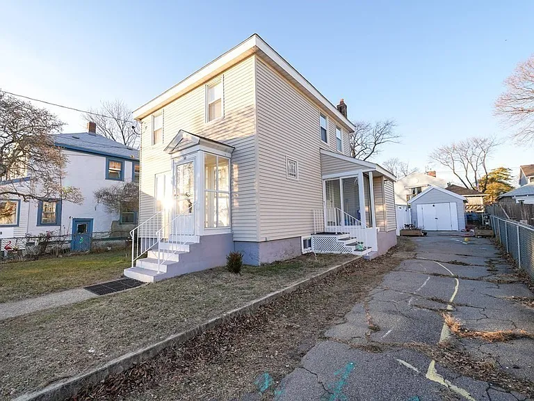 30 Charles St — Photo 12