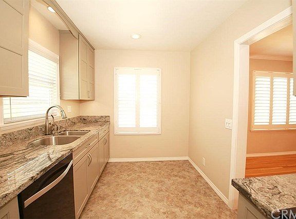 3rd image of 14626 Fairford Ave