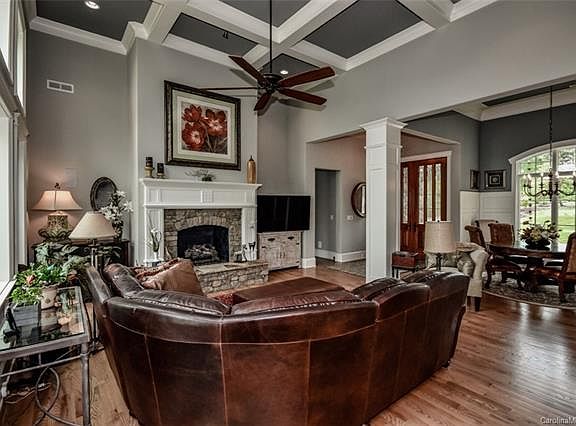 5th image of 199 Timber Lake Dr