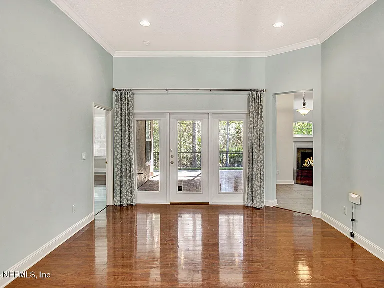 1837 Forest Glen Way St — Photo 6