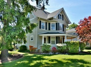 43 Wesley Ave, Bernardsville, NJ 07924