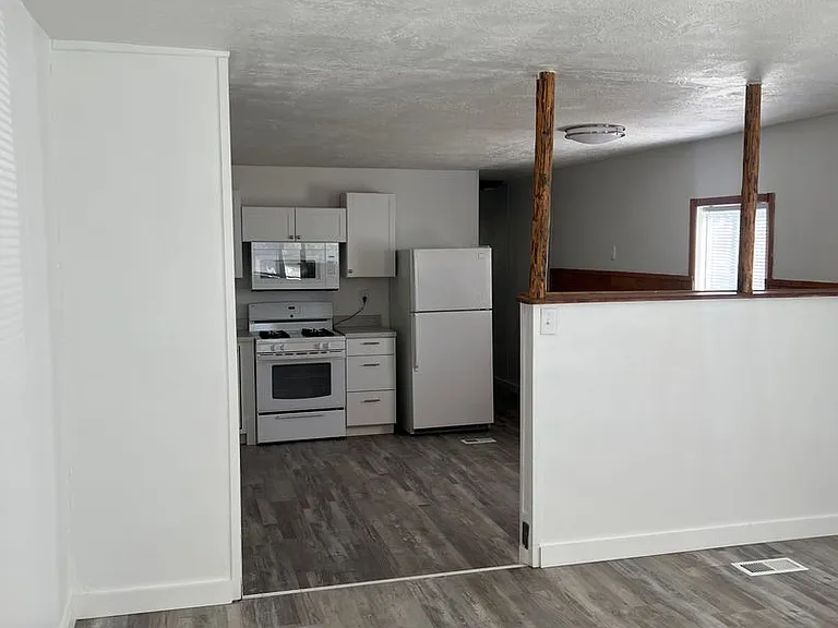 514 Laurel St — Photo 3