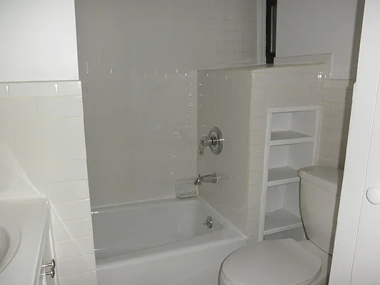 Rented by RV Realty | media 35