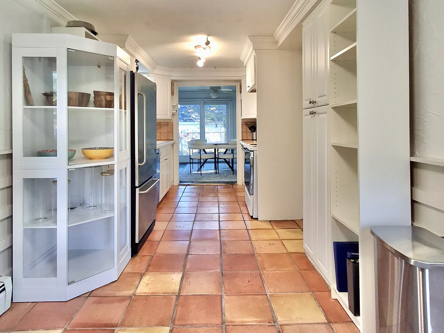 2 bed, 1229 sqft, $3,300 — Photo 3