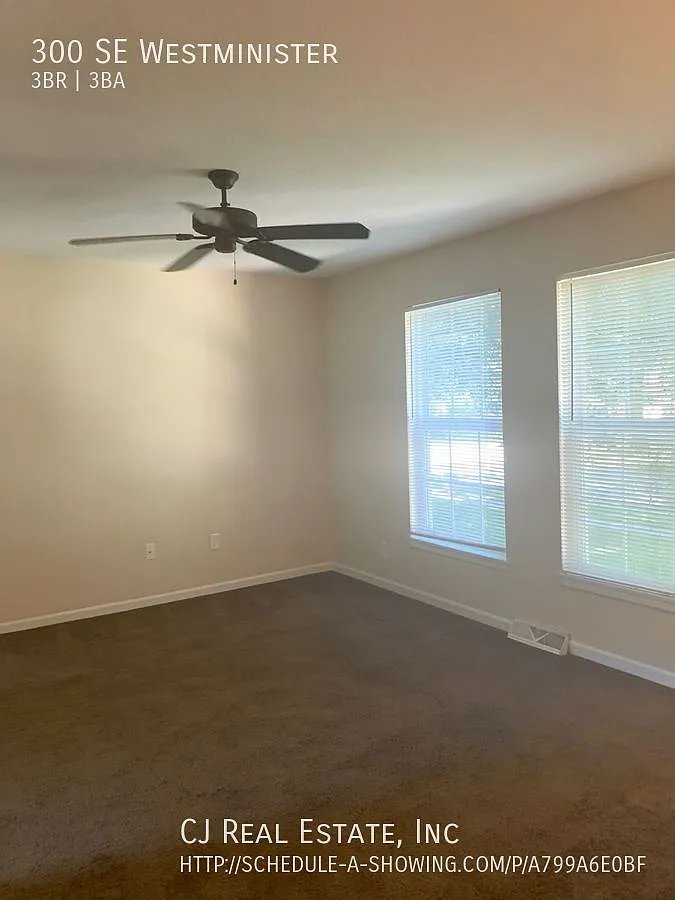 3 bed, 2.5 bath, $1,800 — Photo 2