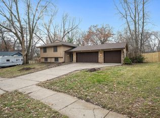 13315 Findlay Way, Apple Valley, MN 55124