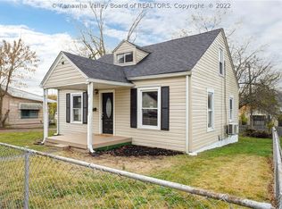 108 Main Ave, Nitro, WV 25143