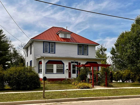 603 S Farmer St, Princeton, WI 54968