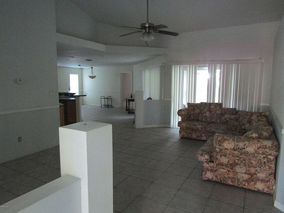 2nd image of 6893 NW 57th Ave