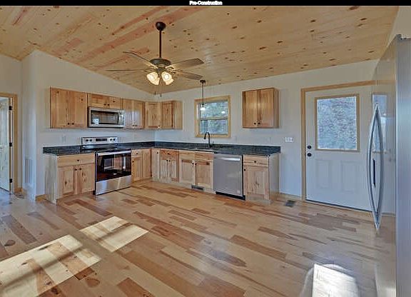 5th image of 105 Flat Ridge Rd