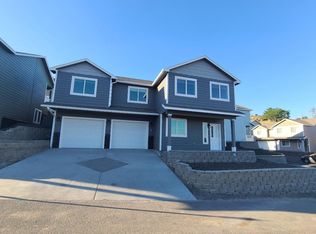 3 Berlona Dr, Selah, WA
