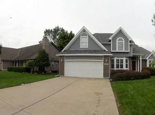 2717 SE 2nd St, Lees Summit, MO 64063