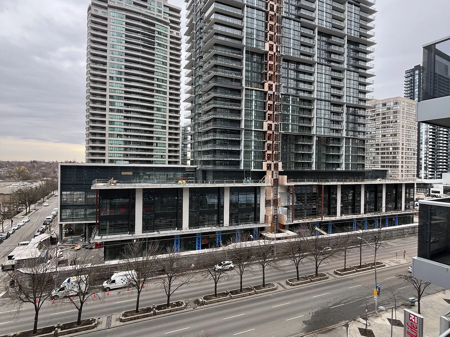 2 bed, $2,450 — Photo 4