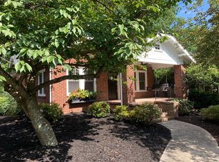 301 Kensington Rd, Greensboro, NC 27403