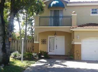 15840 SW 68th Ter, Miami, FL 33193