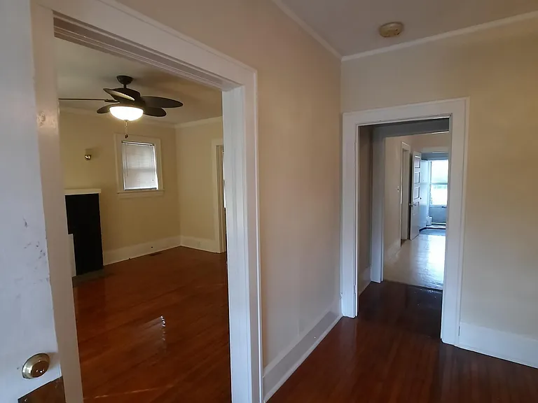 511 Janette Ave SW — Photo 5