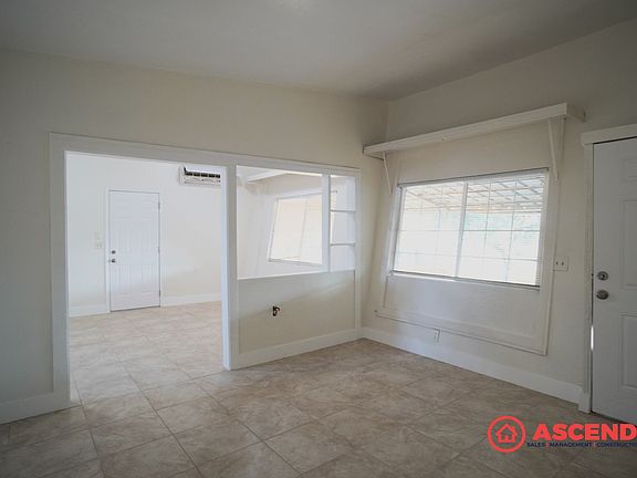 3rd image of 190 Price St #Bh
