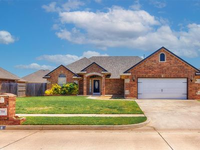 708 N Buckhorn Way, Mustang, OK, 73064
